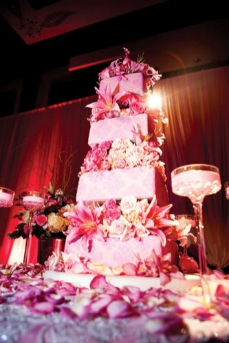 كێكی بووك و زاوا لە رۆژی زەماوەند